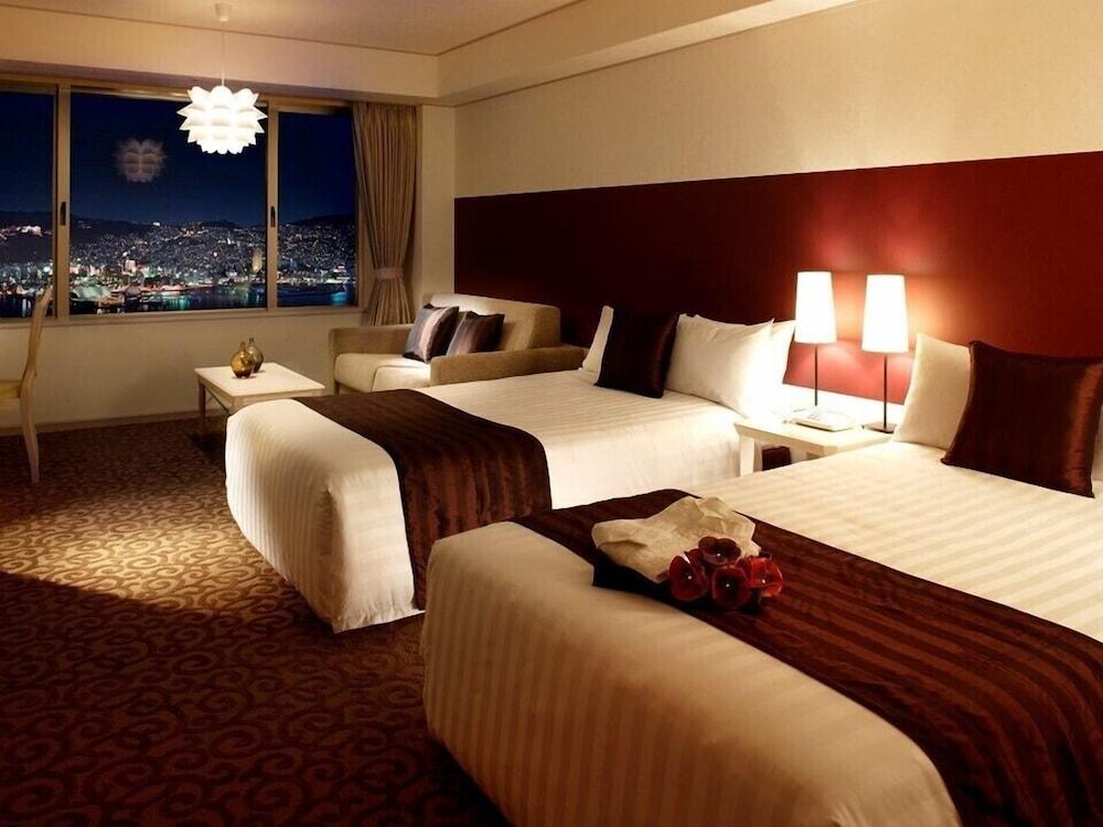 Luke Plaza Hotel Nagasaki Eksteriør billede